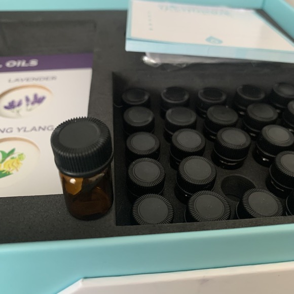 NEW IN BOX‎ DoTERRA Aromatouch HAND Technique CLASS DEMONSTRATION Set Kit - Picture 3 of 5